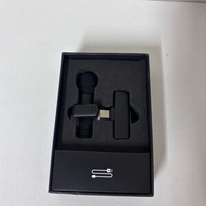 Black Wireless Microphone Set